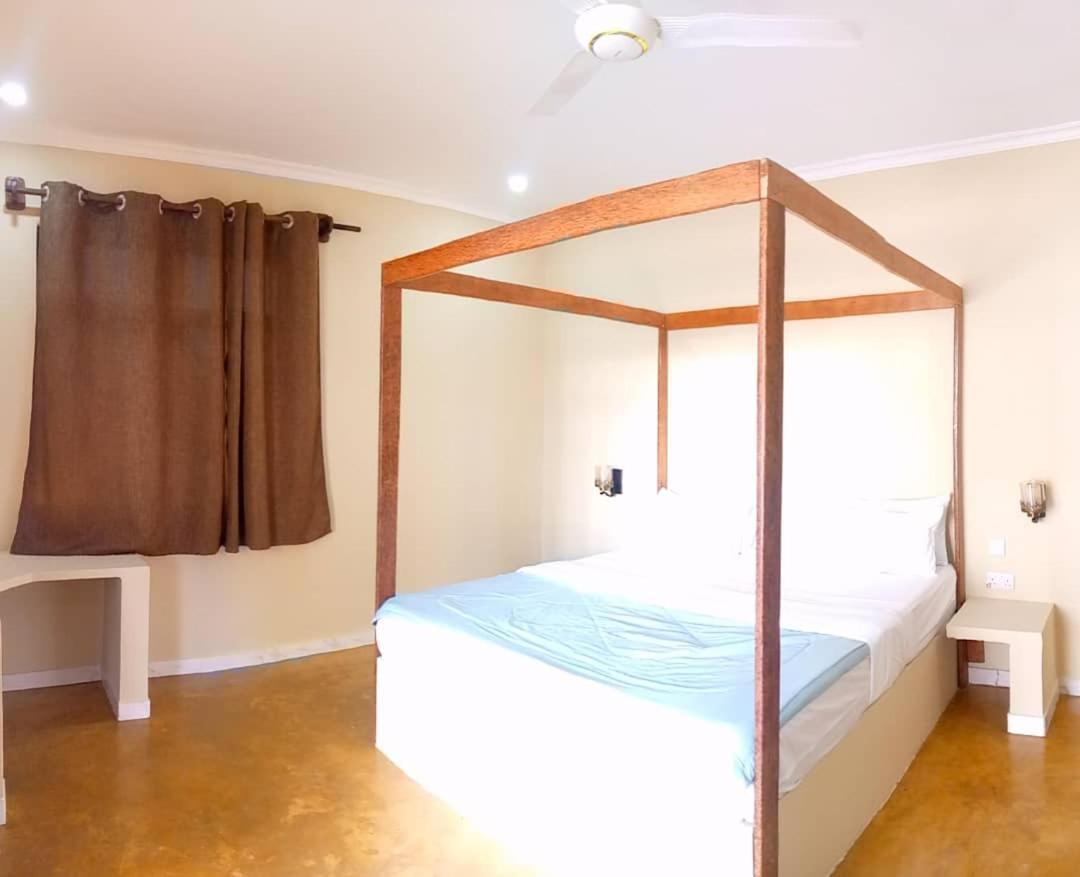 Mafia Neptune Villa Lodge Utende Екстер'єр фото