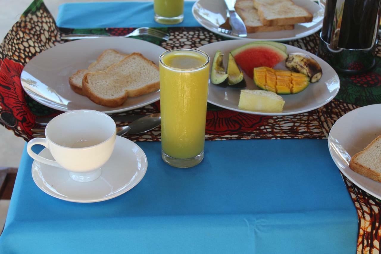Mafia Neptune Villa Lodge Utende Екстер'єр фото