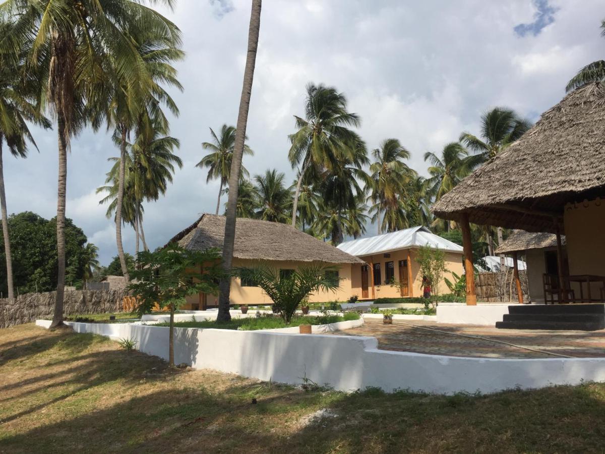 Mafia Neptune Villa Lodge Utende Екстер'єр фото