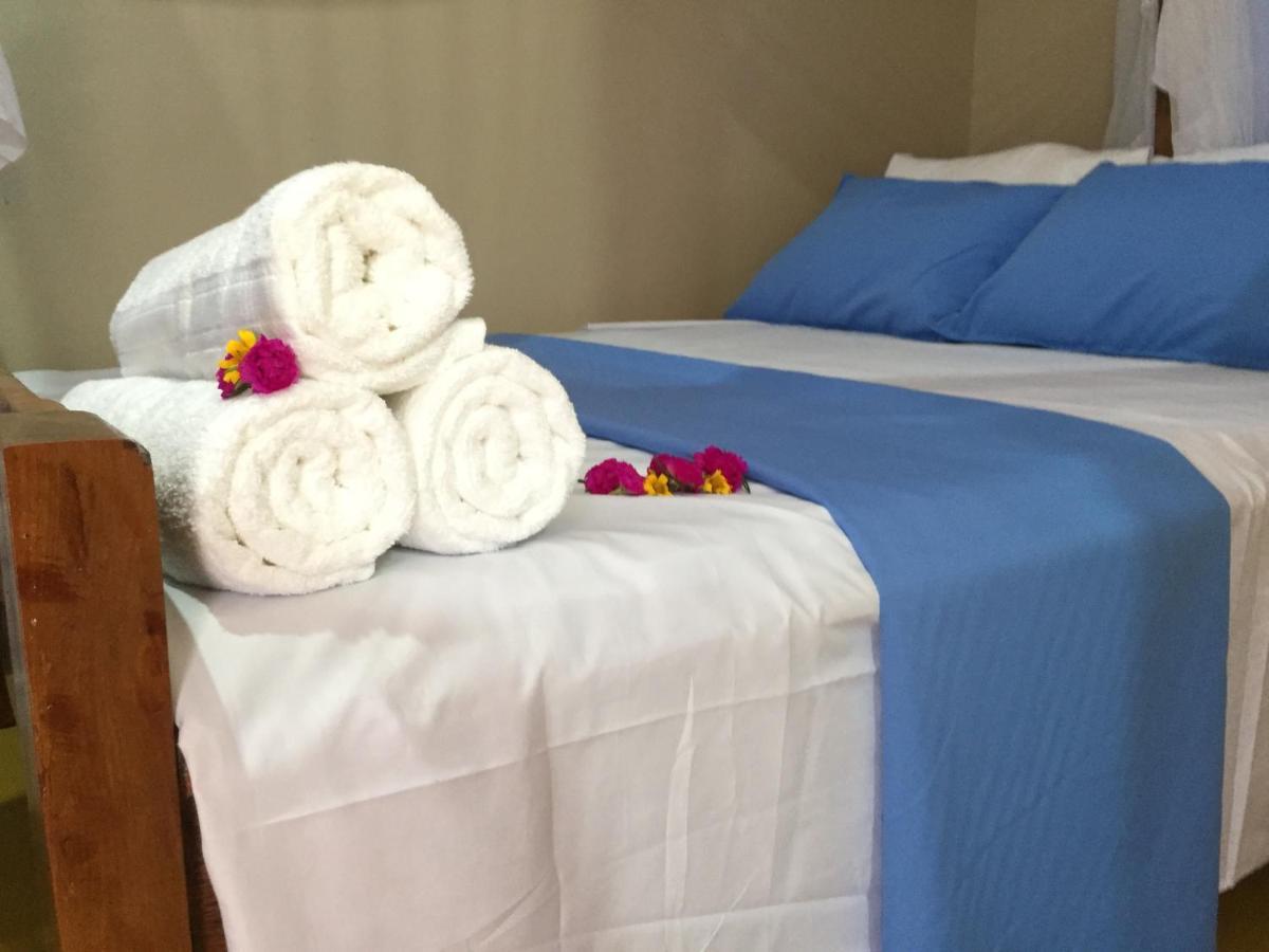 Mafia Neptune Villa Lodge Utende Екстер'єр фото