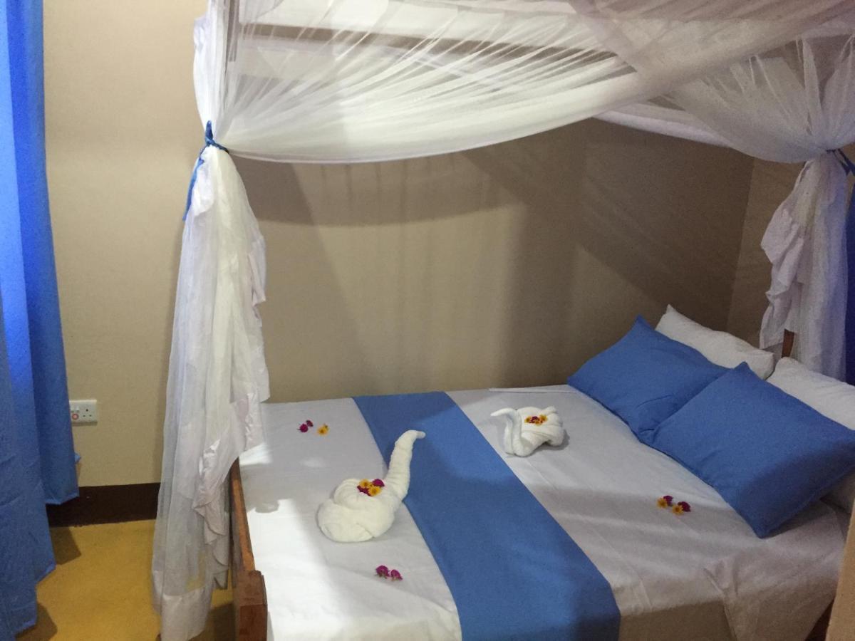 Mafia Neptune Villa Lodge Utende Екстер'єр фото